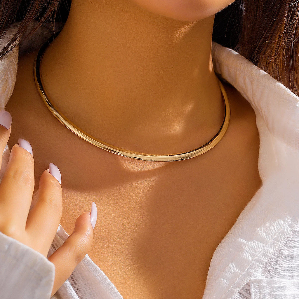 "Golden Goth – Vintage Choker Necklace"