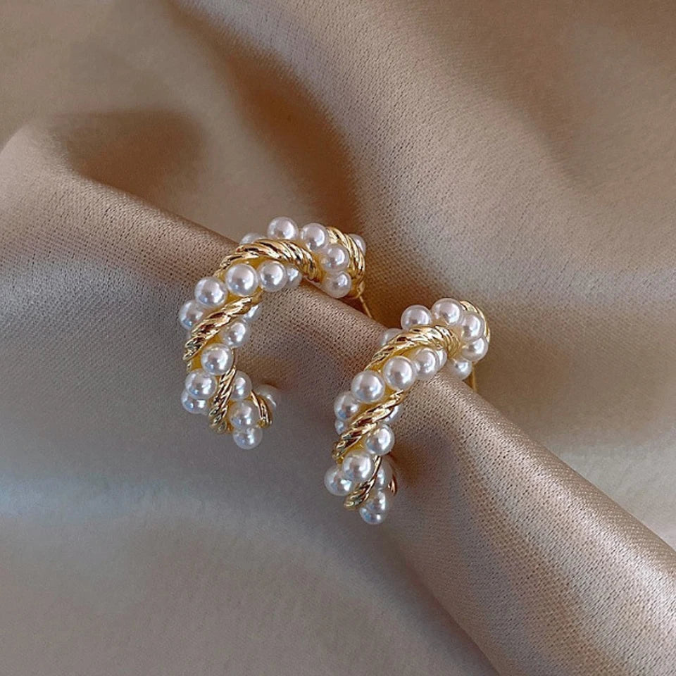 "Yupsk Pearl Hoop Earrings – Elegant Round Design"