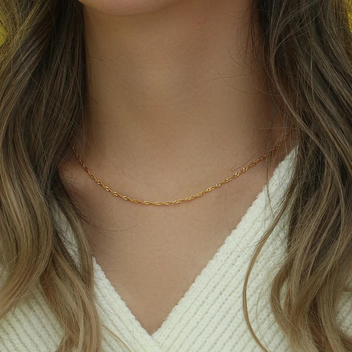 "Golden Elegance – Slim Chain Necklace"
