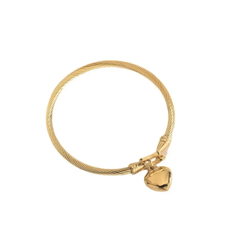 Golden Heart – 18K Stainless Steel Bangle