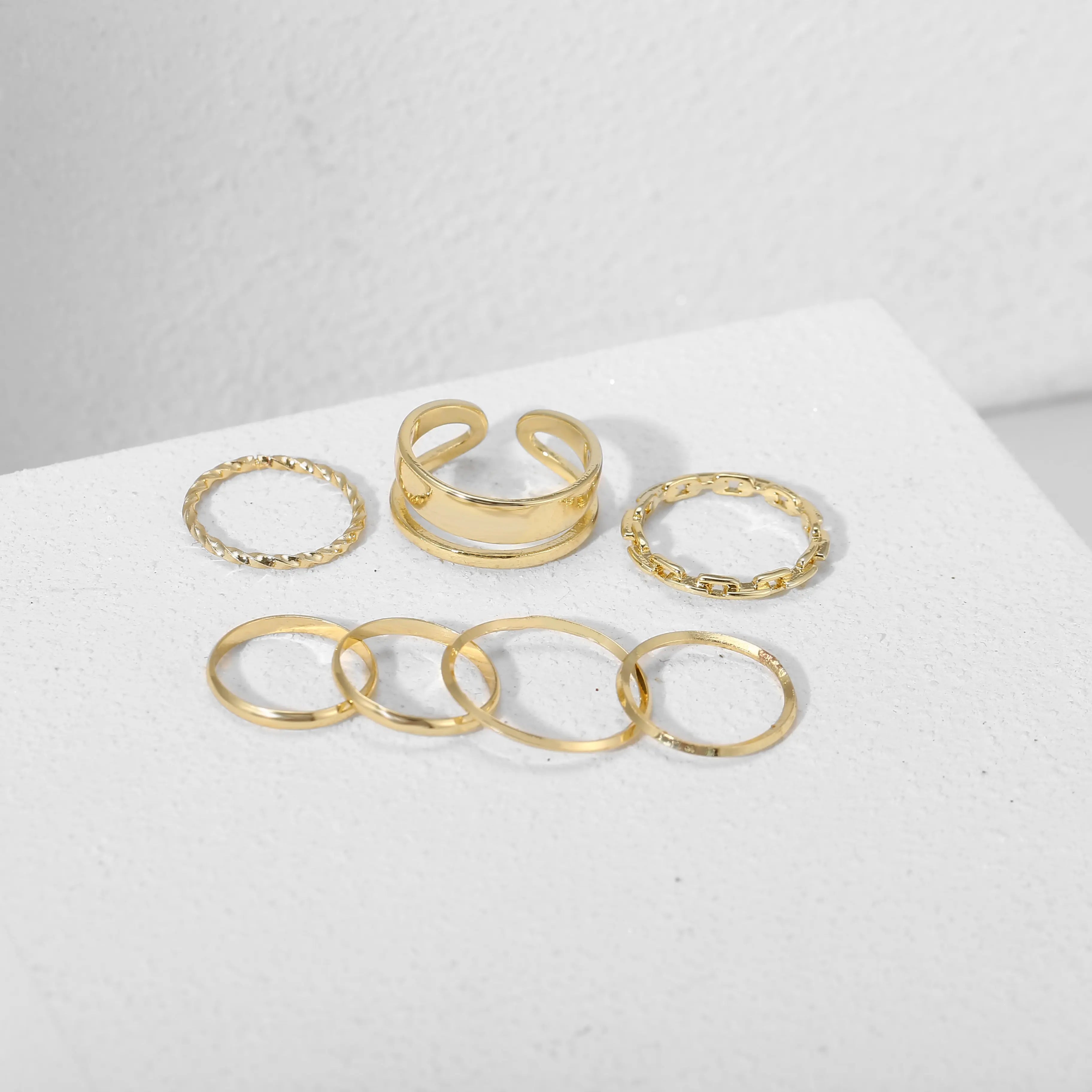 "7-Piece Geometric Ring Set – Chic & Minimal"