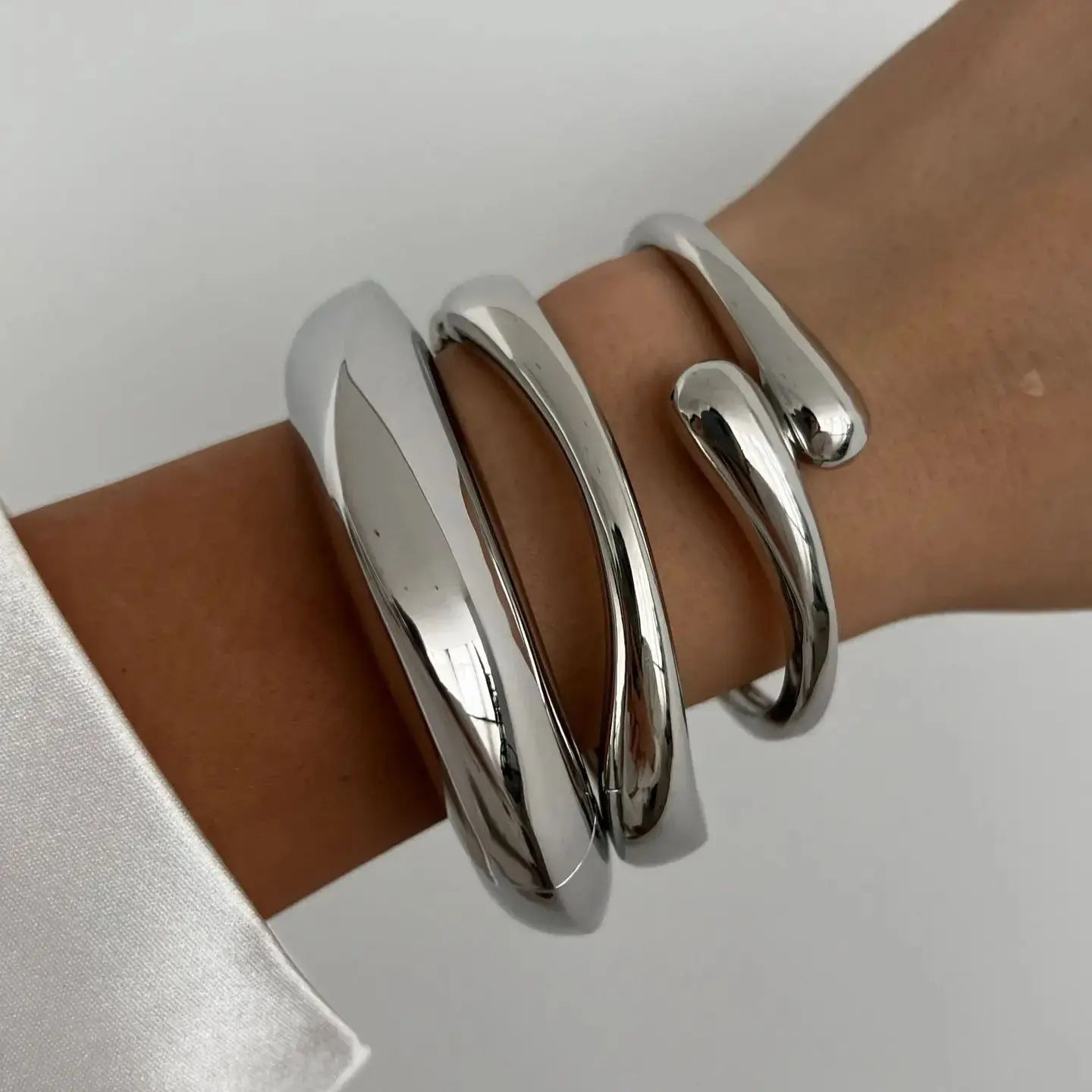 "DIEZI Geometric Metal Cuff Bangles – Vintage Punk Bracelet Set"