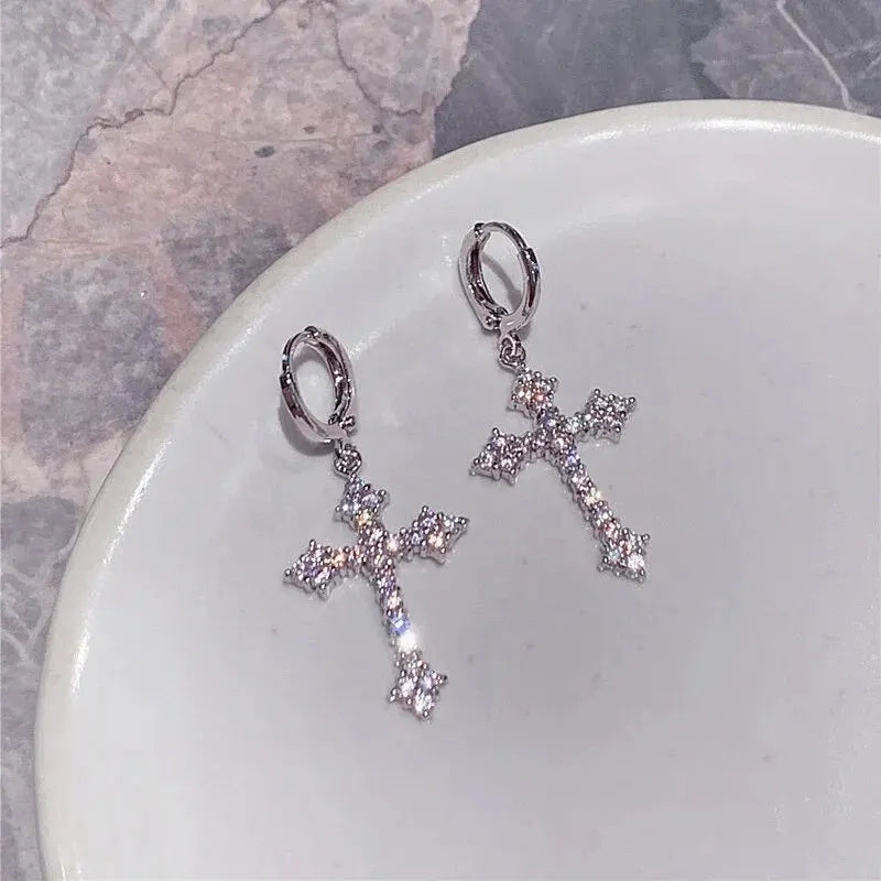 "Silver Crystal Cross Drop Earrings – Sparkling Dangle Jewelry"